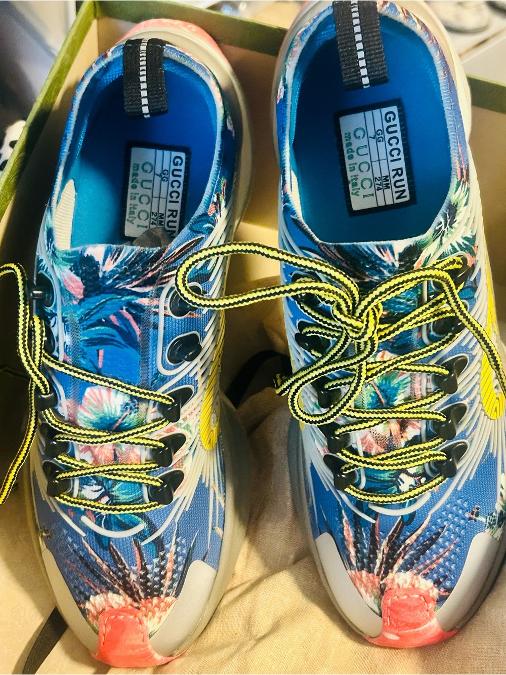 Gucci Blue-Interior Floral Print Run Canvas Sneaker